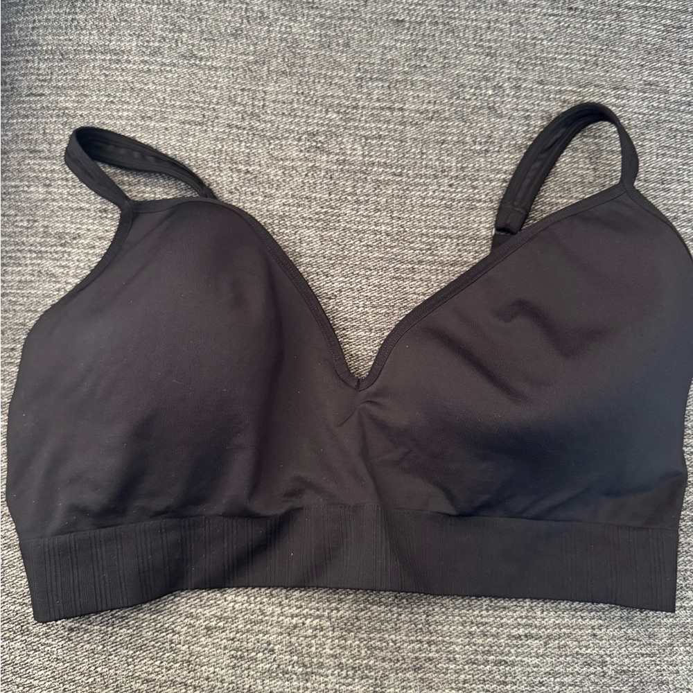 Black Women's athleta bra xl